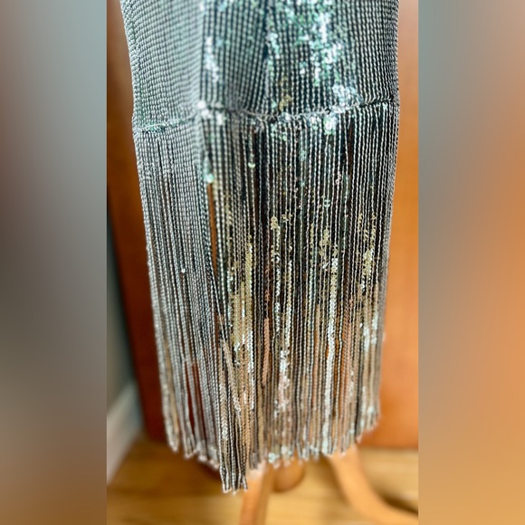 MAGARI Italian Made Sequin Silver w/Tassles Dress Size Small - Picture 6 of 9